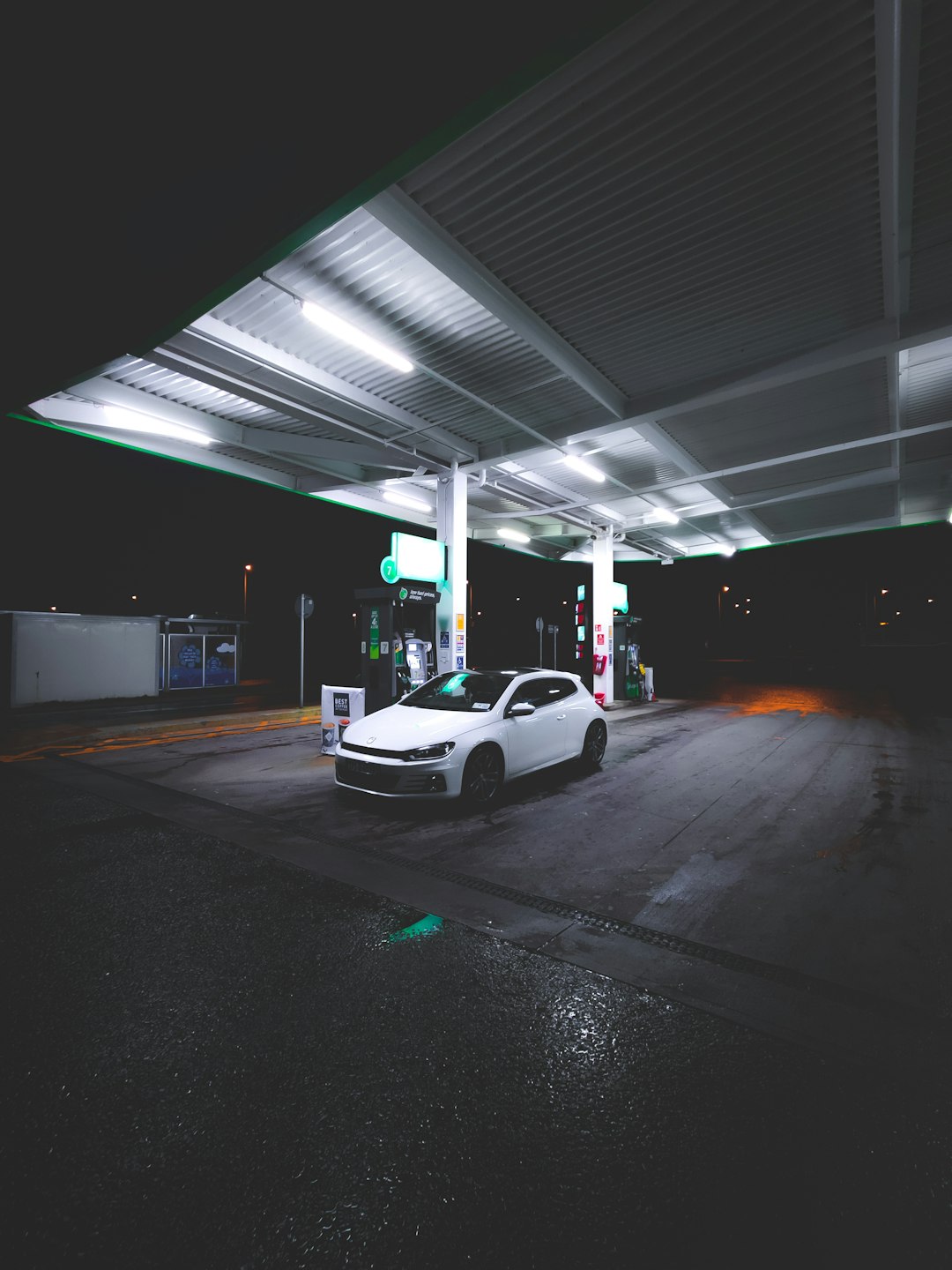 white-car-on-the-road-bpobedfkv-o